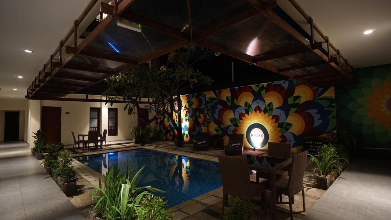 Hotel RedDoorz near Legian Street Zewnętrze zdjęcie